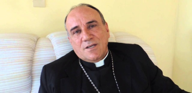 Acusados de desviar R$ 1 mi, bispo e padre são presos em GO