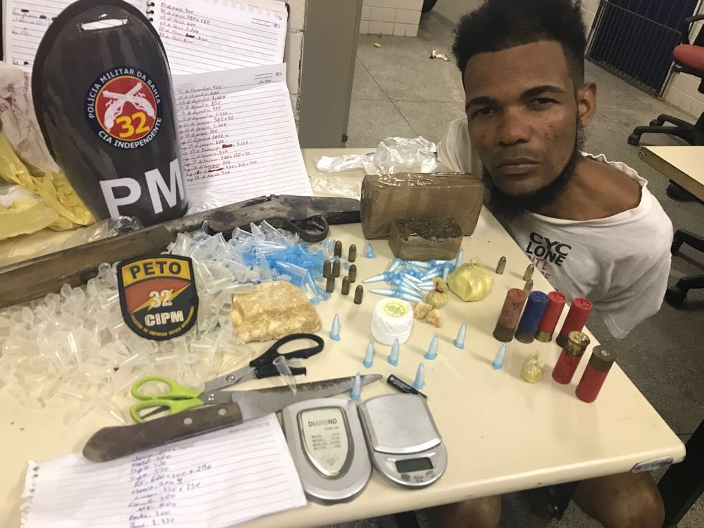 Motociclista é flagrado com drogas e munições em Pojuca