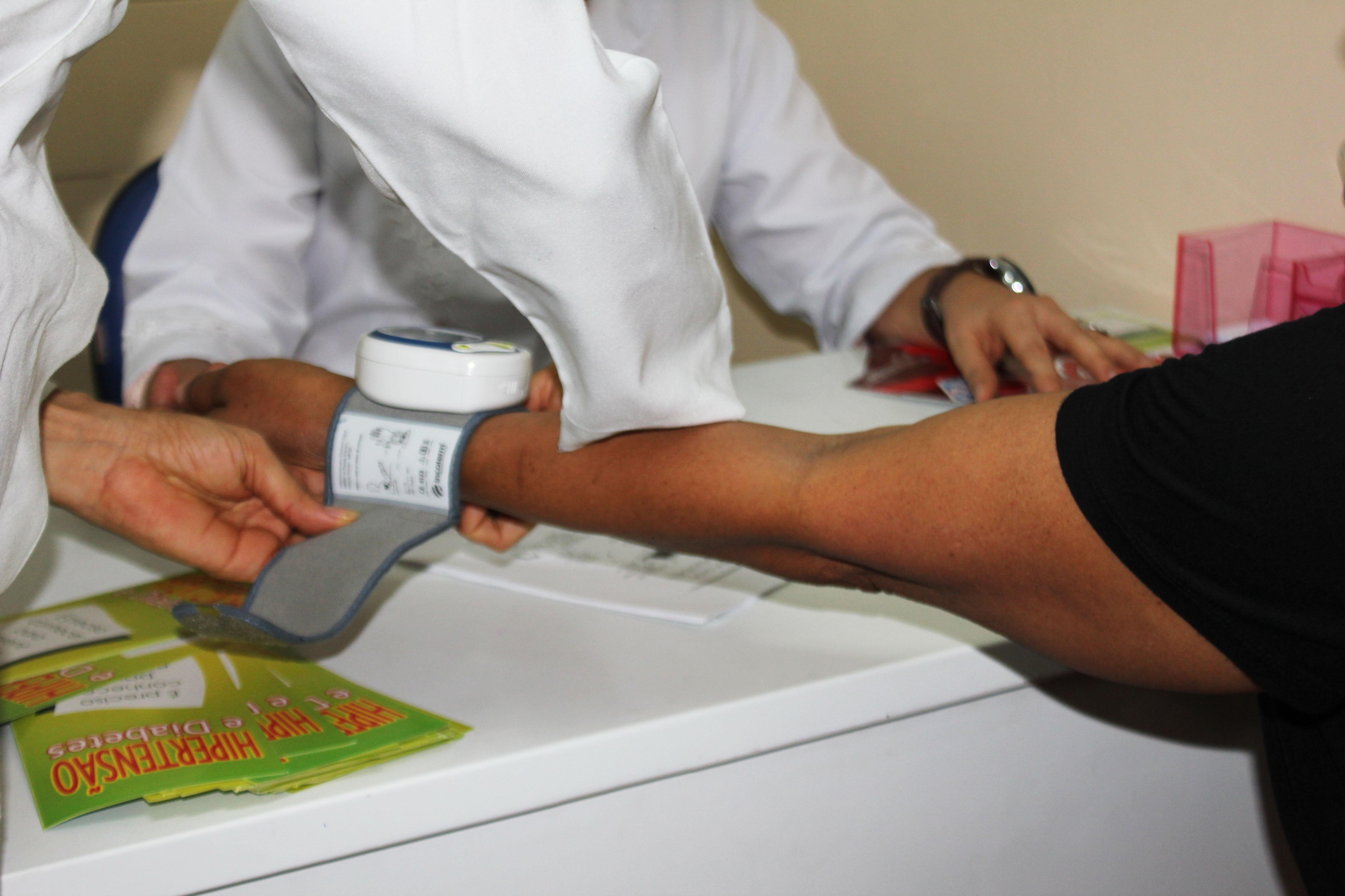 Combate à hipertensão é reforçado nas unidades de saúde de Salvador