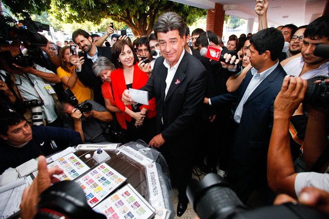 Paraguaios vão às urnas para eleger novo presidente