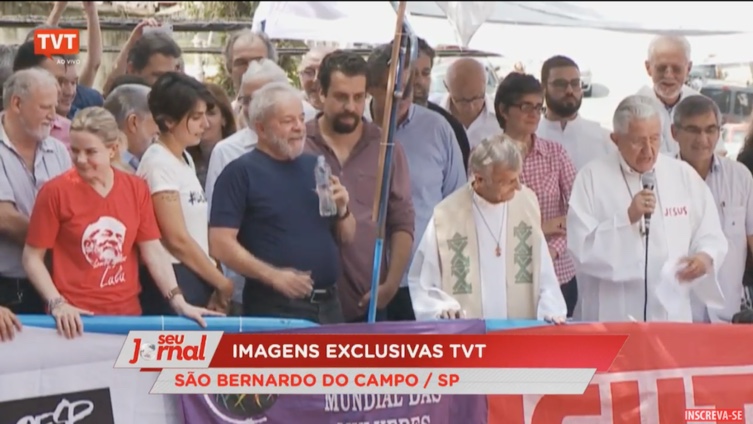 PF instala TV para Lula acompanhar decisão do Campeonato Paulista