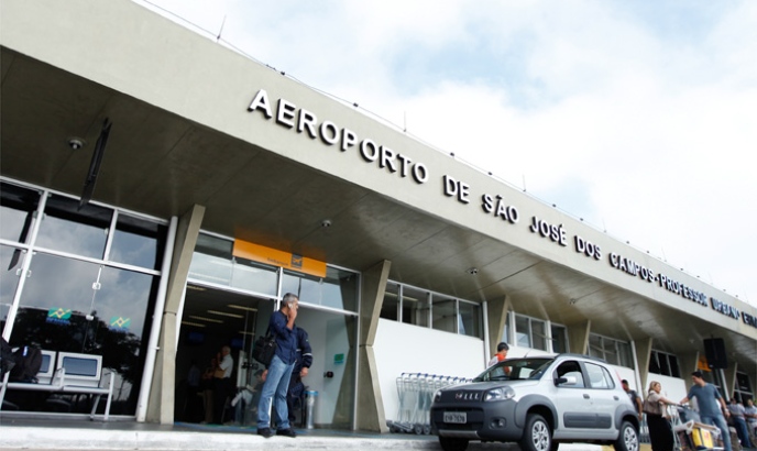 Falta combustível em oito aeroportos, diz Infraero