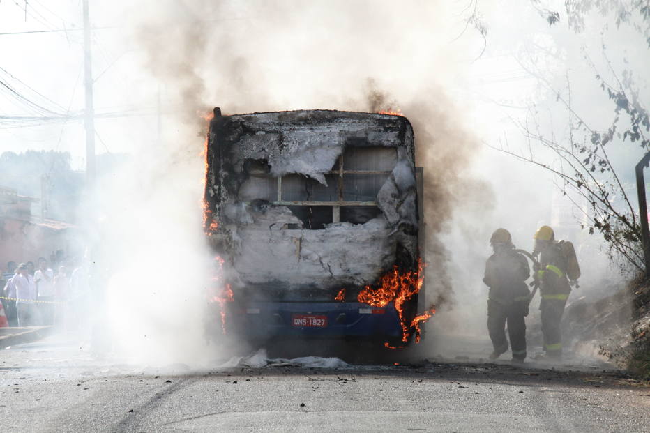 PCC ordena ataque a ônibus em Minas Gerais