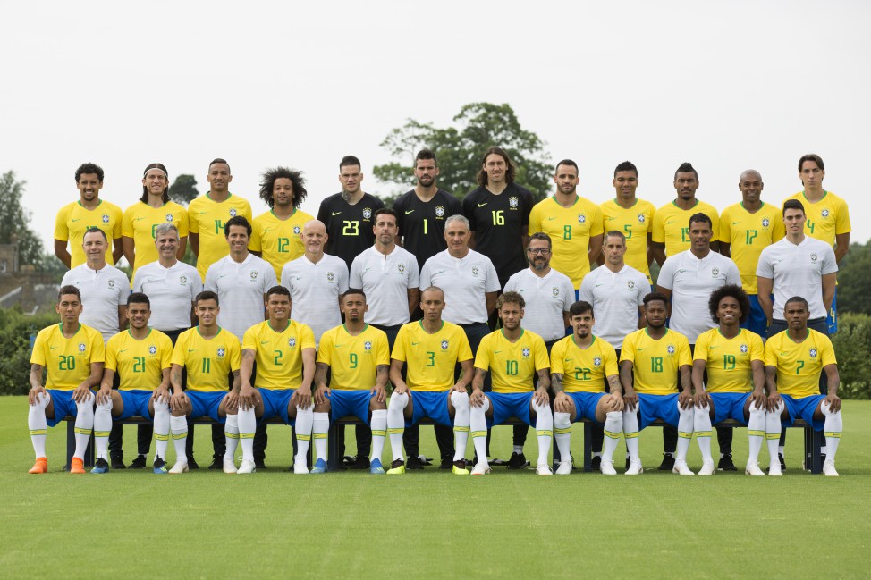 Seleção Brasileira posa para foto oficial