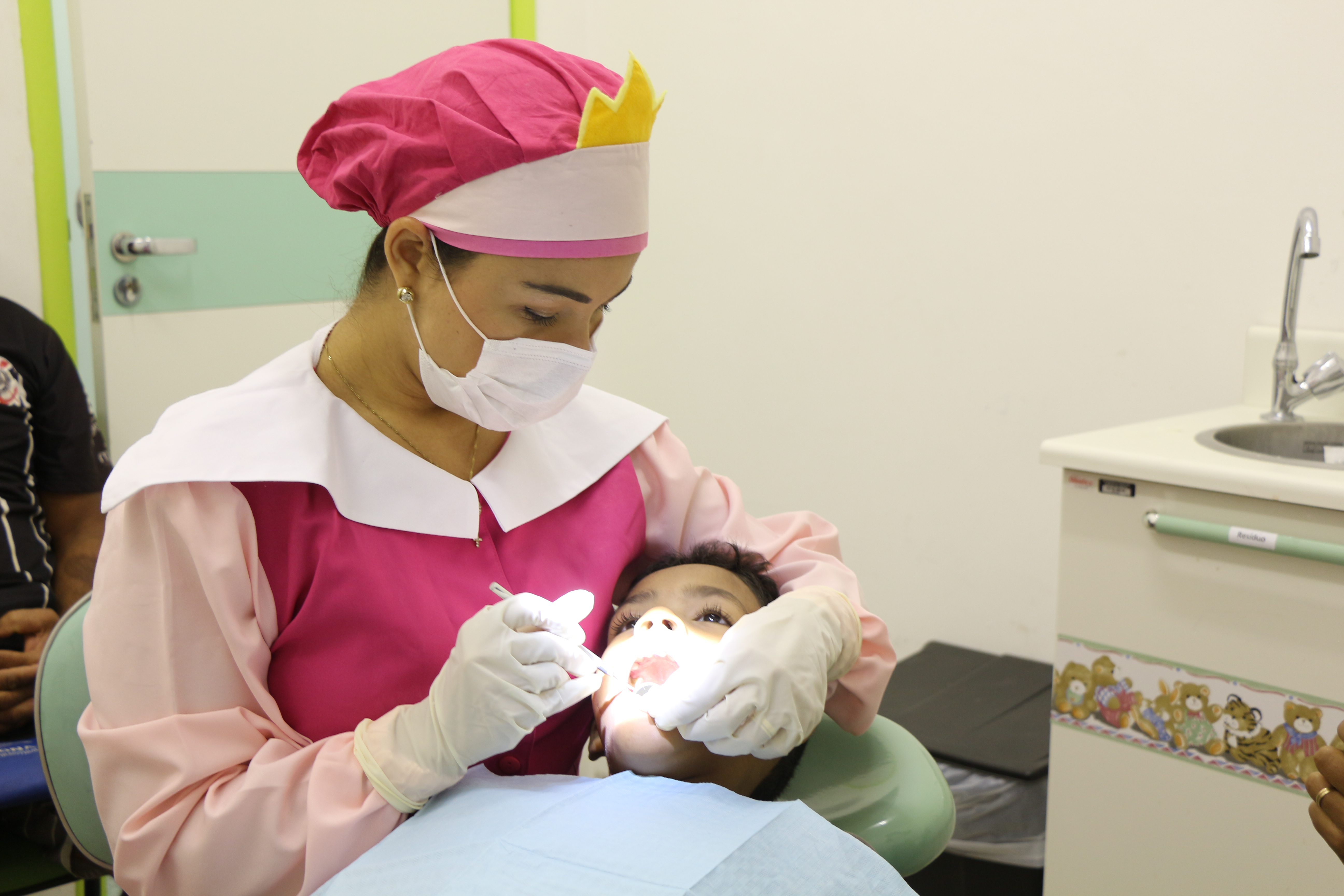 Centro de Odontologia atende 800 crianças