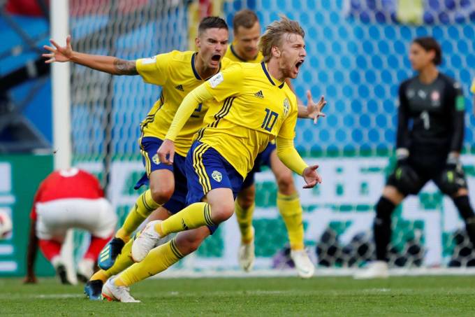 Suécia vence a Suíça e avança na Copa da Rússia