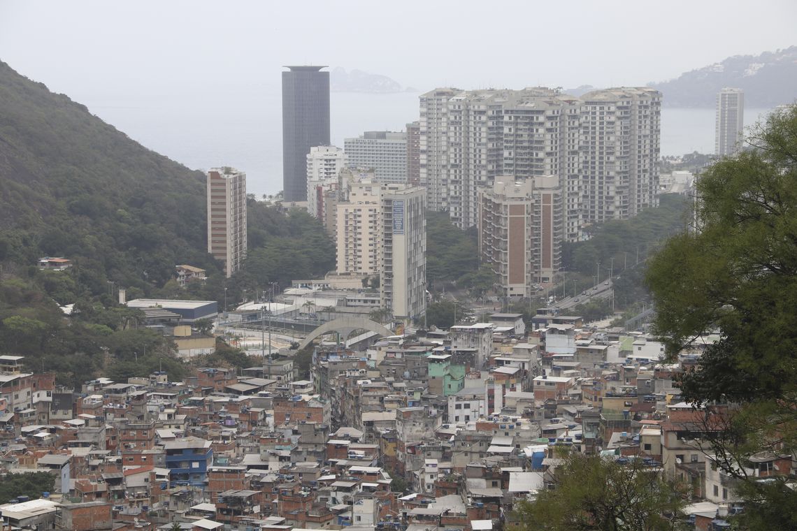 IBGE diz que Brasil tem 208,4 milhões de habitantes