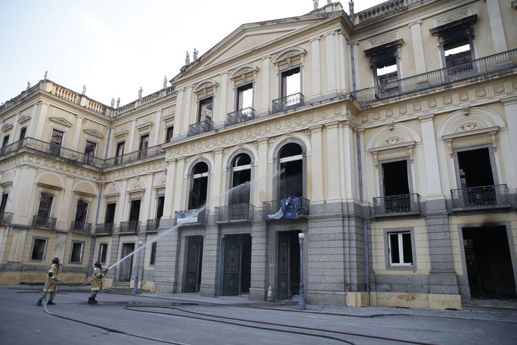 Ministério libera R$ 10 mi para obras no Museu Nacional