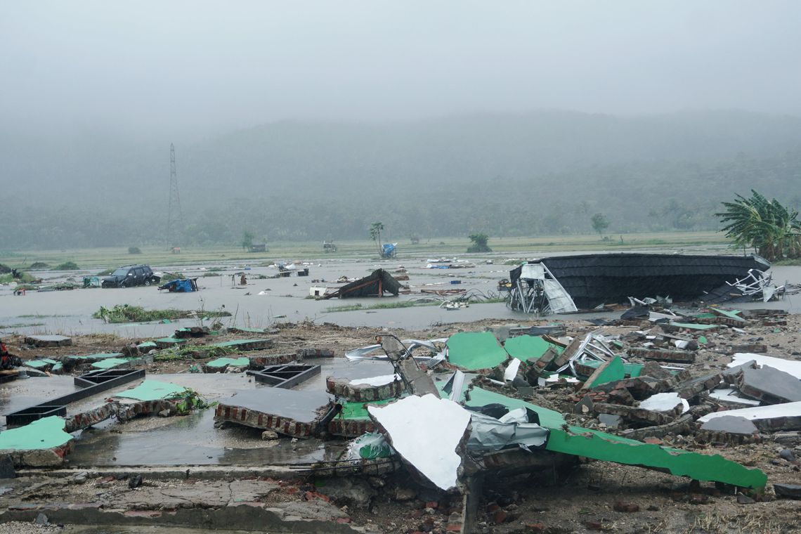 Sobe para 281 o número de mortos no tsunami da Indonésia