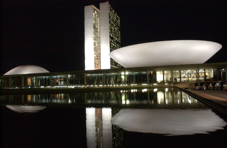 Governadores do Norte e Nordeste vão a Brasília para buscar recursos