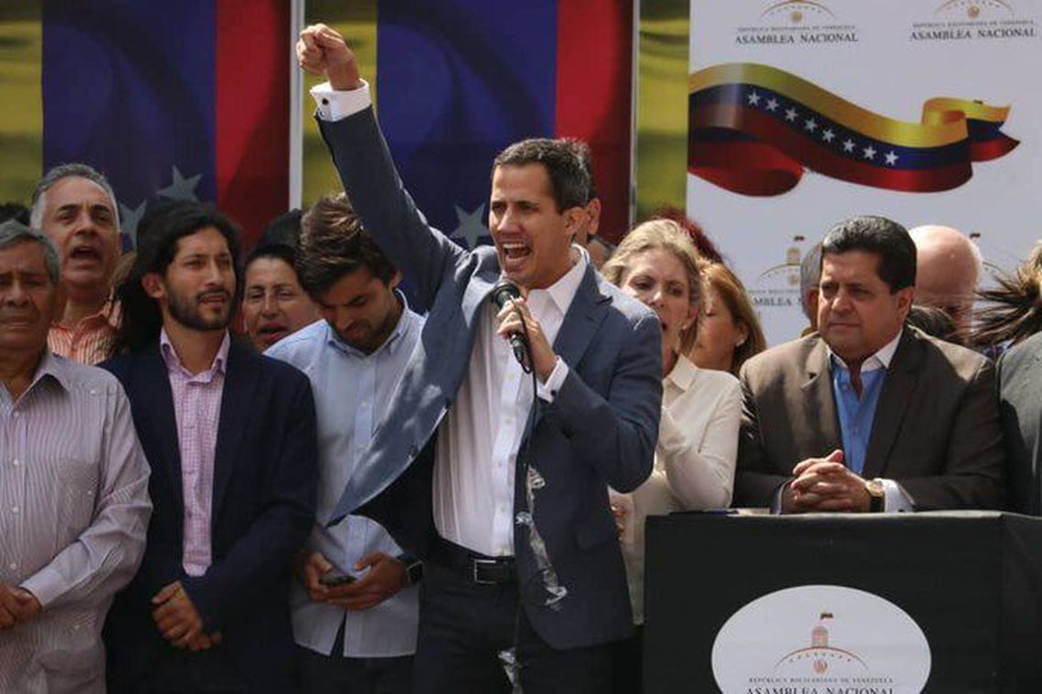 Guaidó promete restabelecer democracia na Venezuela