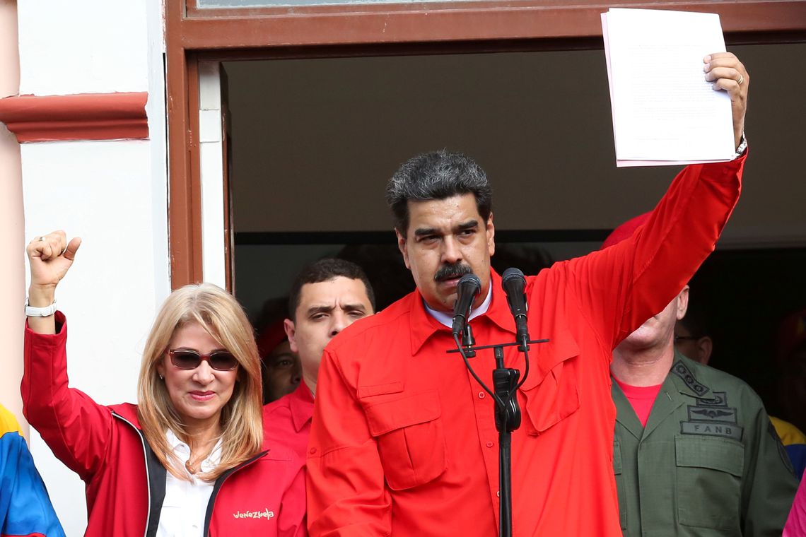 Maduro fecha embaixada e consulado nos Estados Unidos