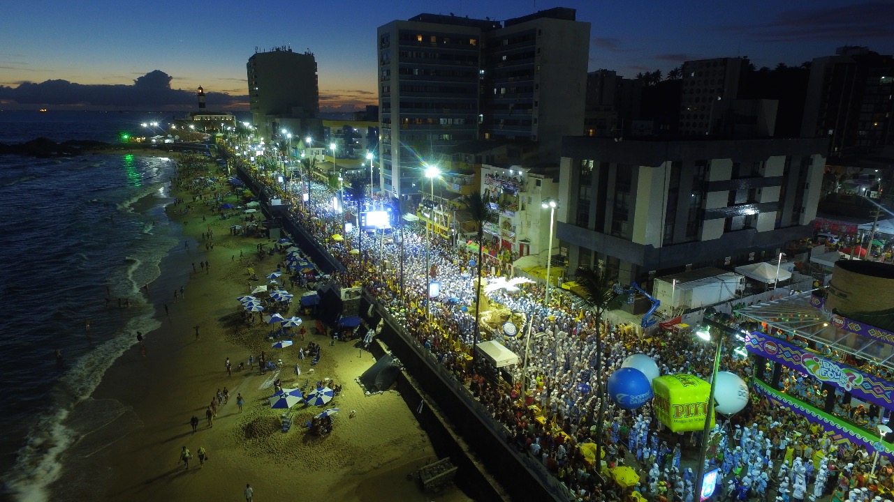 Pesquisa do Carnaval: foliões pedem mais atrações no Circuito Osmar