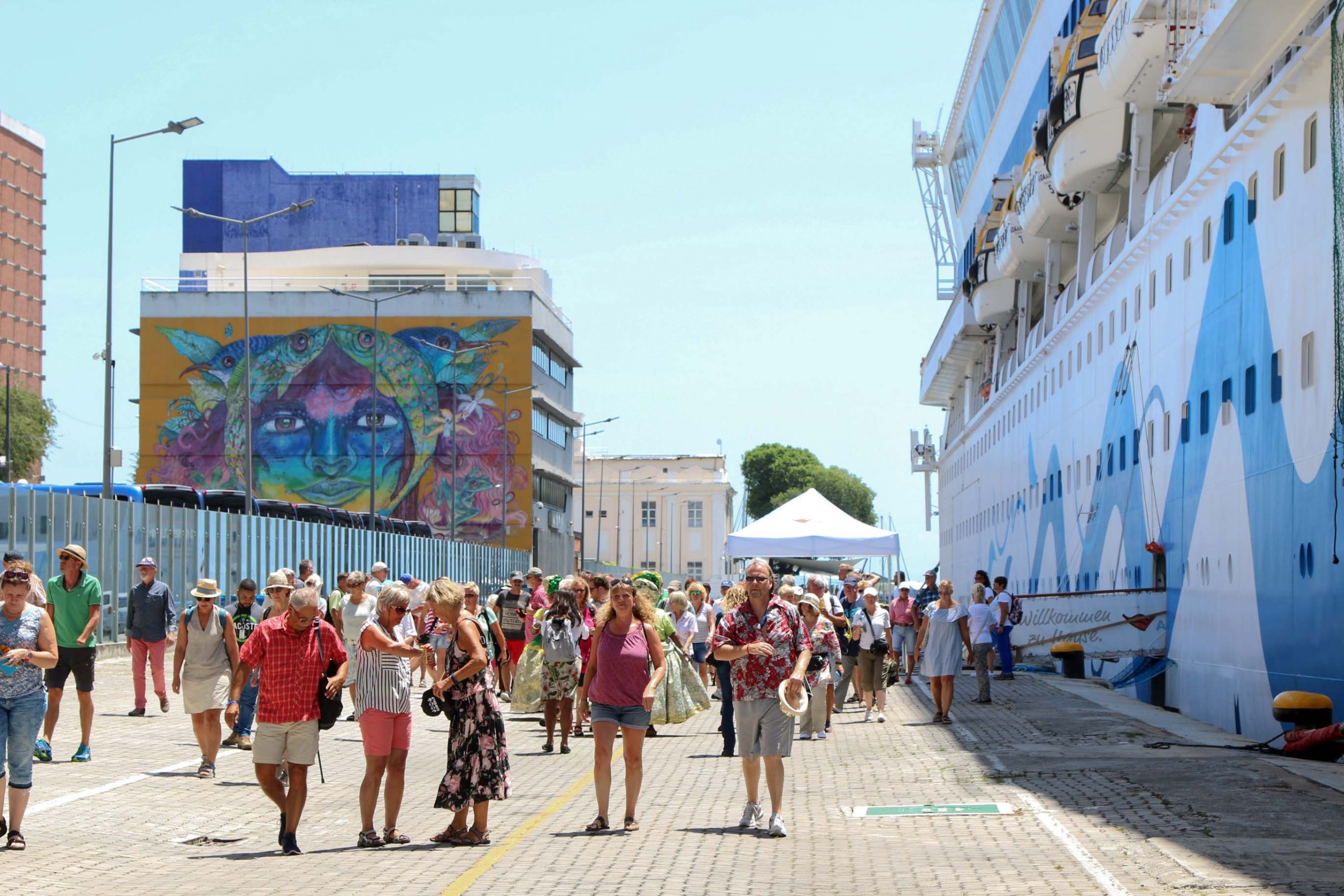 Cruzeiros trazem cerca de 17 mil turistas para o Carnaval de Salvador