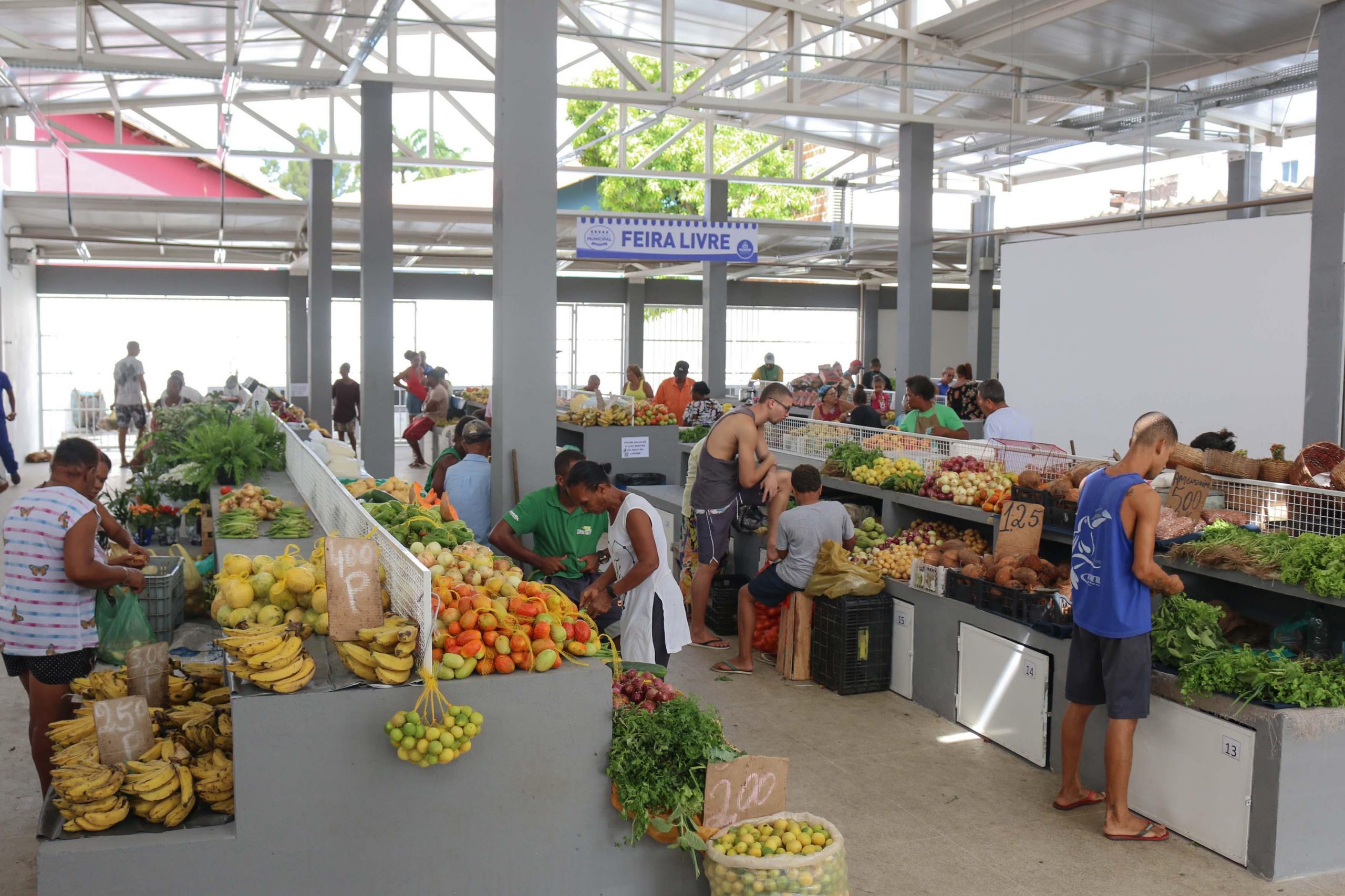 Prefeitura reforça higienização de mercados municipais para Semana Santa