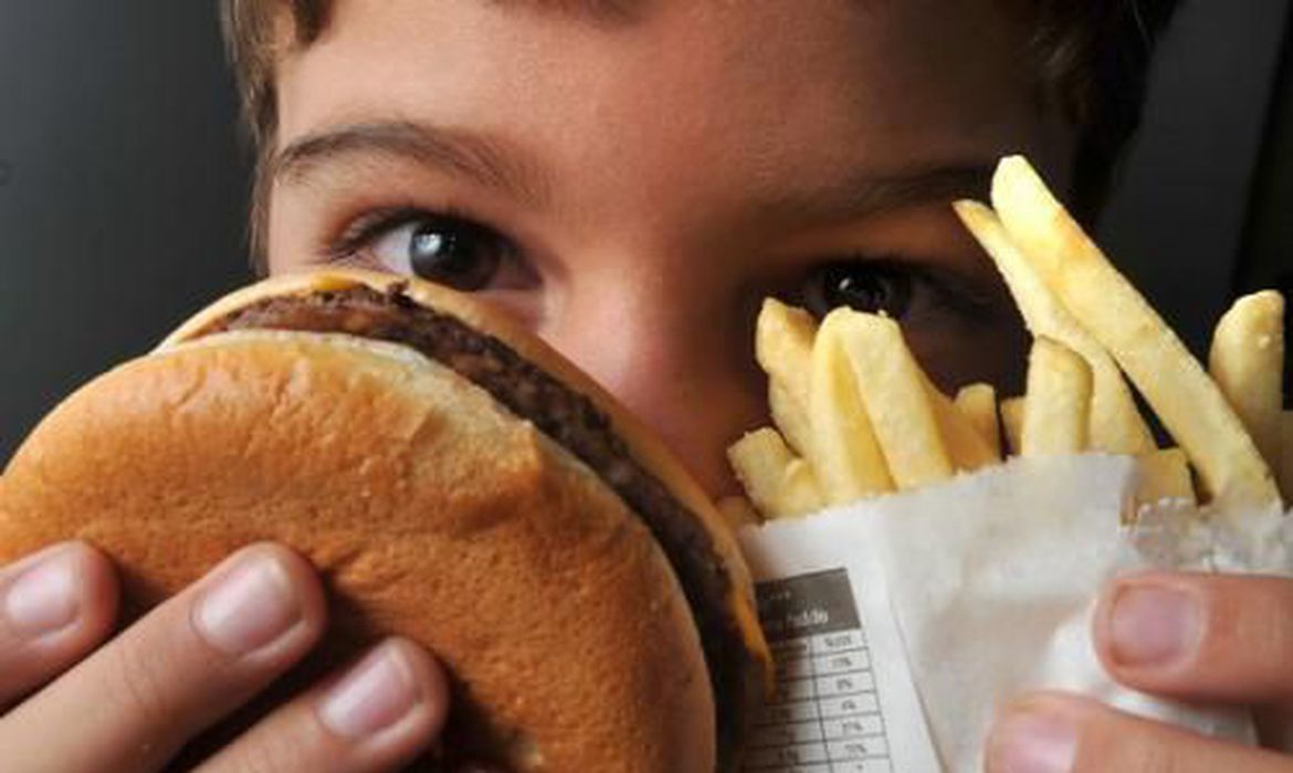 Mundo tem 158 milhões de crianças e adolescentes obesos