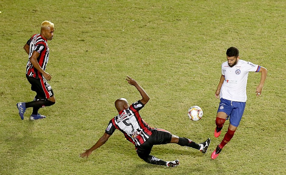 No primeiro jogo da final, Bahia e Atlético ficam no 0 a 0