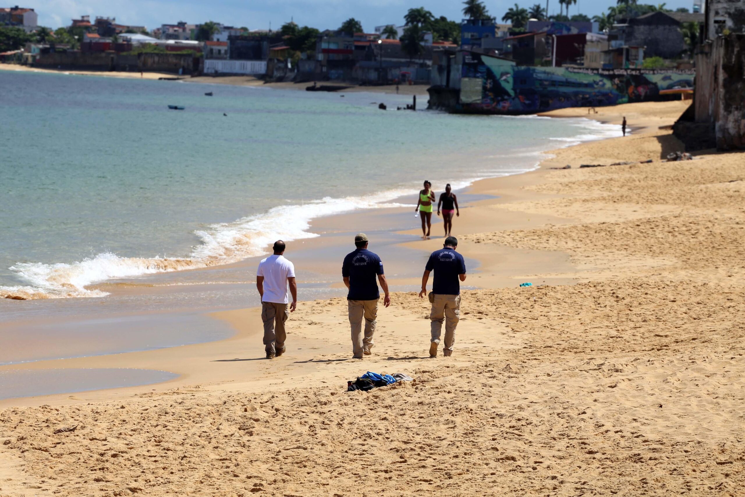 Dez pessoas já foram à delegacia por descumprirem isolamento nas praias