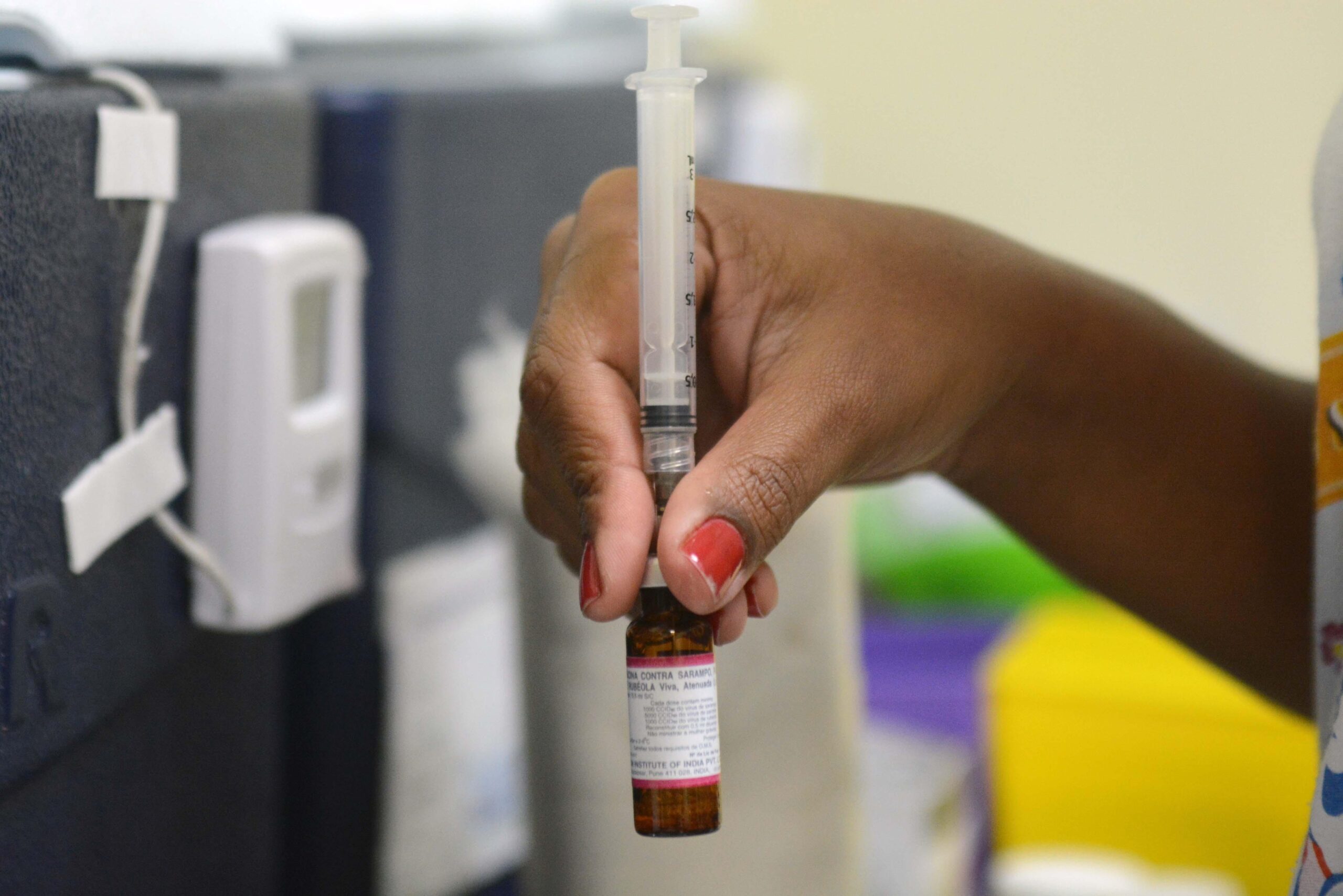 Saúde alerta para baixa procura da vacina contra sarampo