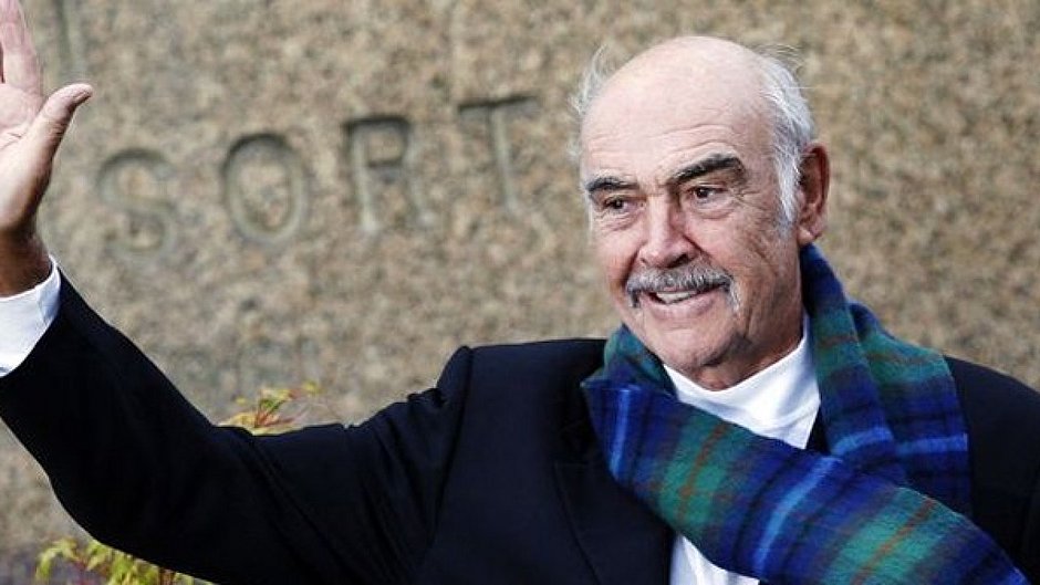 Famoso por interpretar James Bond, ator Sean Connery morre aos 90