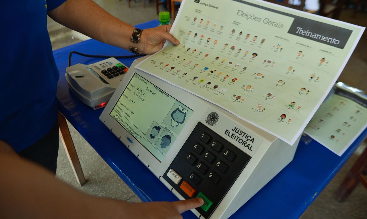 Segundo turno das eleições ocorre em 57 municípios