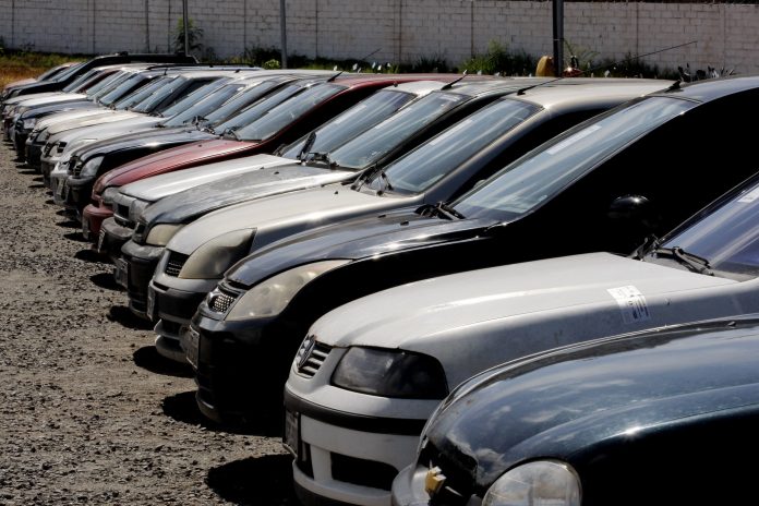 Leilão do Detran oferece carros a partir de R$ 200