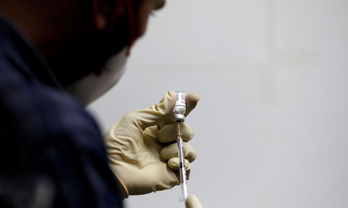 Rui Costa e Bruno Reis iniciam vacinação contra a Covid em Salvador nesta terça-feira
