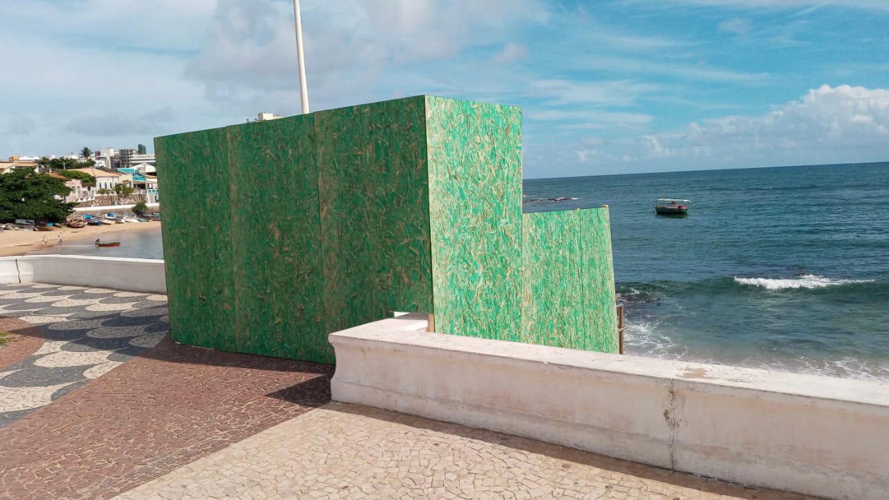Prefeitura fecha acesso às praias do Rio Vermelho