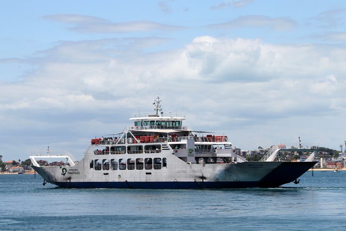 Ferry e lanchas têm horários especiais durante toque de recolher