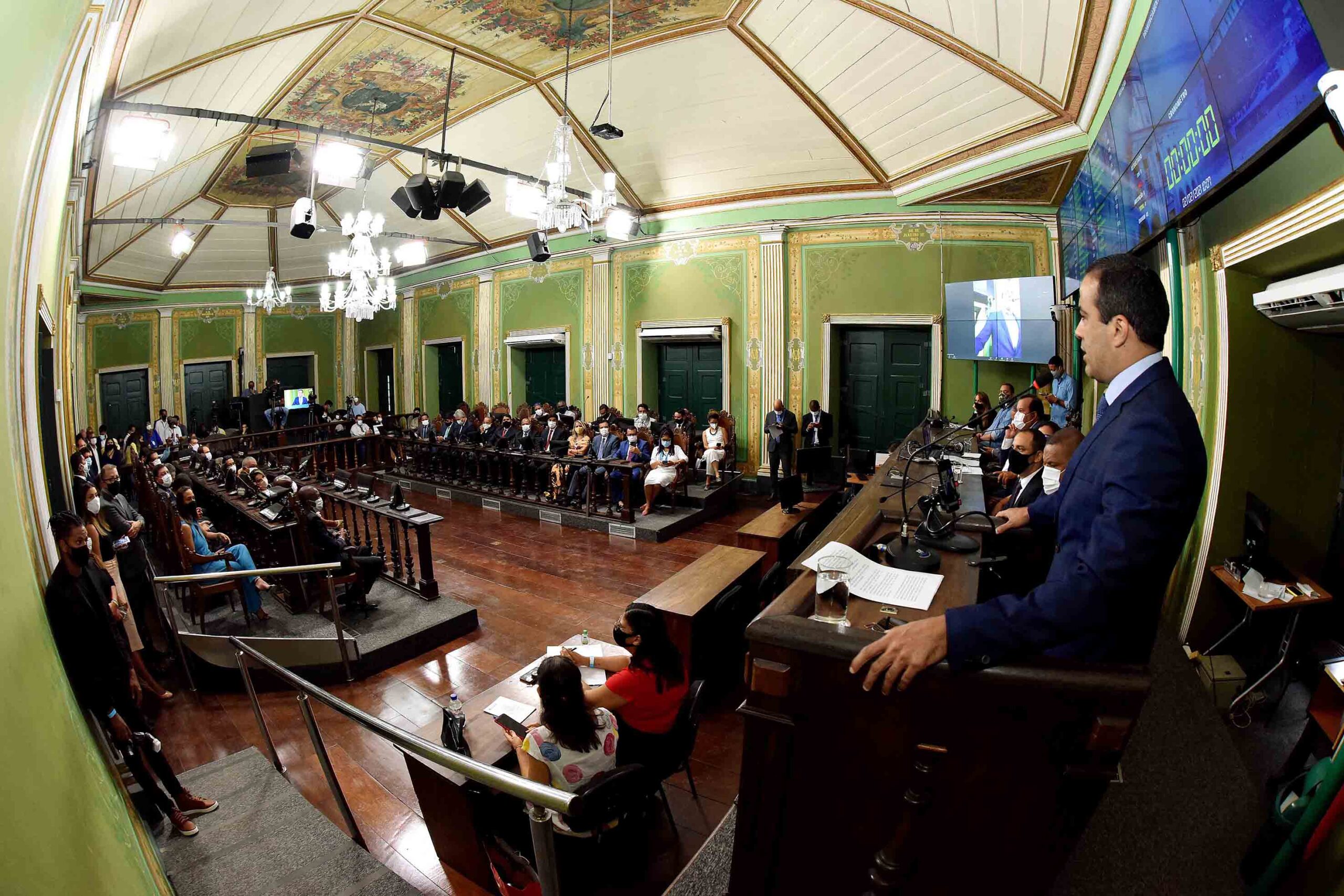 Em mensagem à Câmara, Bruno Reis pede união no combate à pandemia