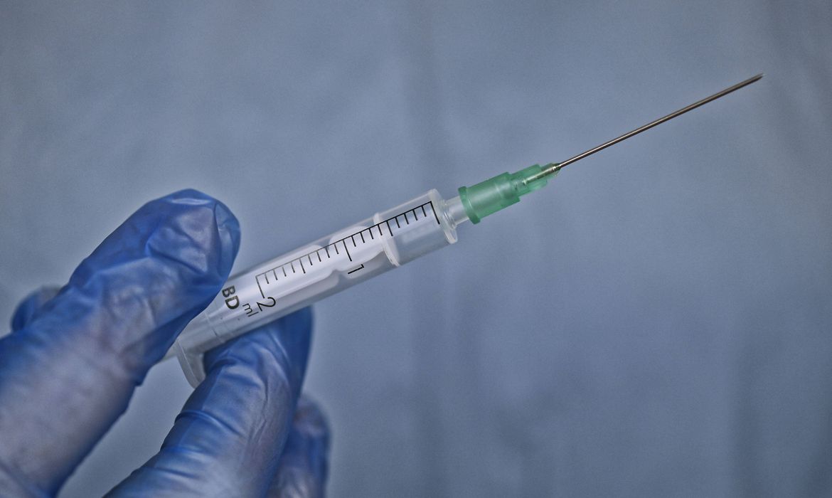 Bahia recebe mais 336 mil doses de vacinas contra a Covid-19