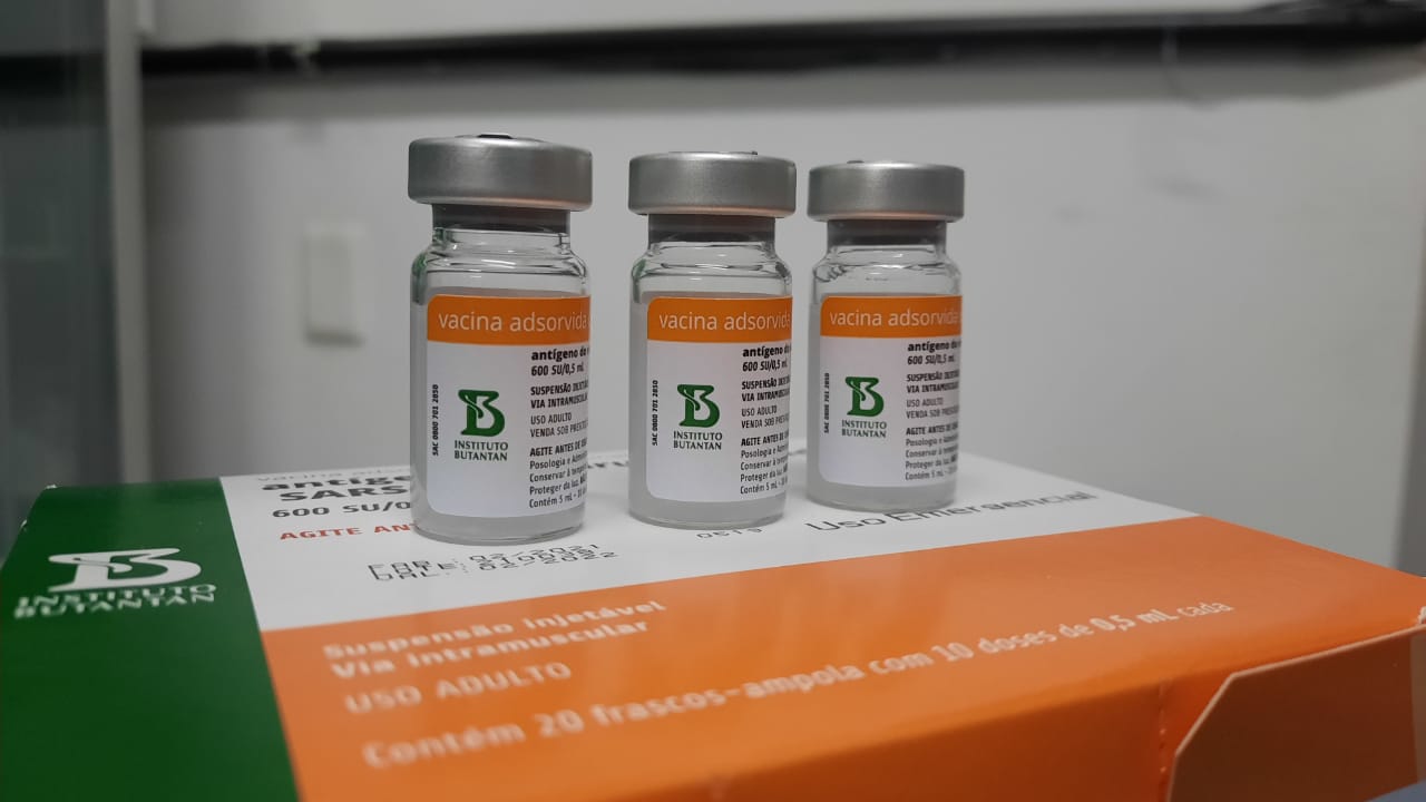 Camaçari recebe mais 1.640 doses de vacinas contra a Covid-19