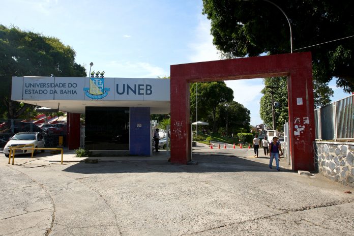 Bahia lança programa para revalidar diplomas de médicos formados no exterior