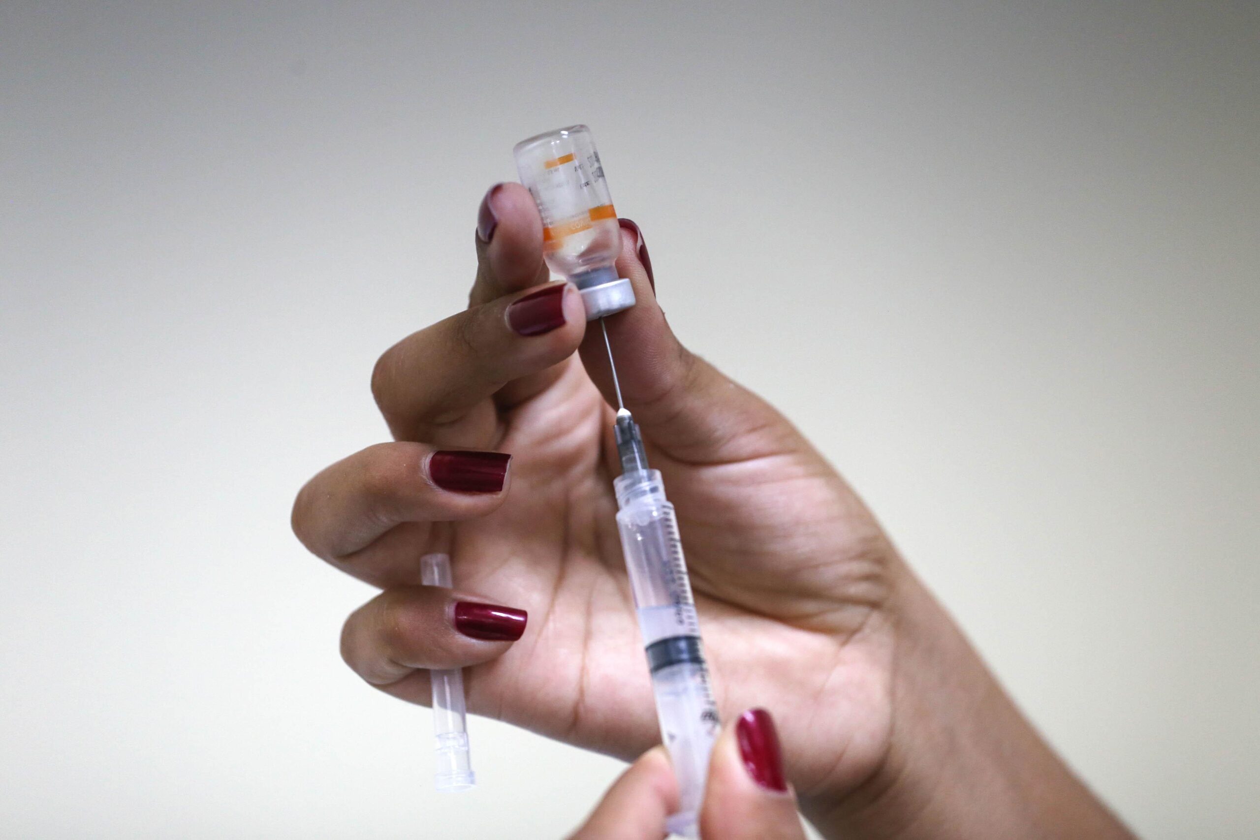 Medidas contra Covid-19 devem seguir mesmo após a vacina
