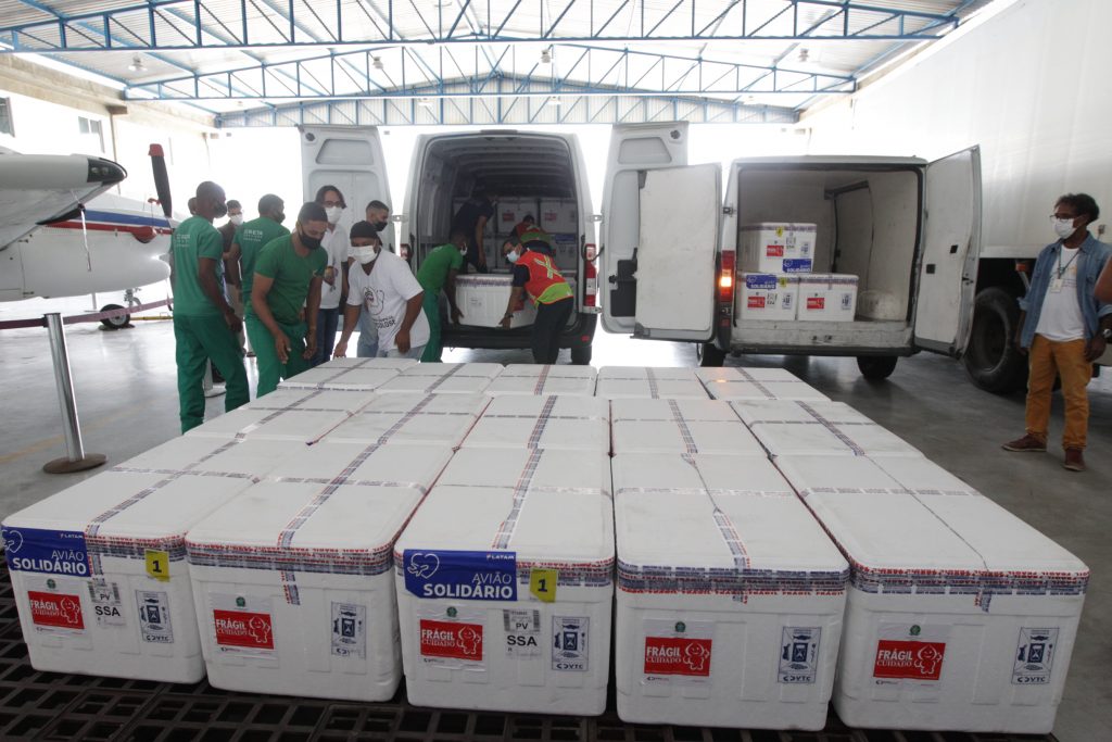 Bahia recebe nmais 347 mil doses de vacinas contra a Covid-19