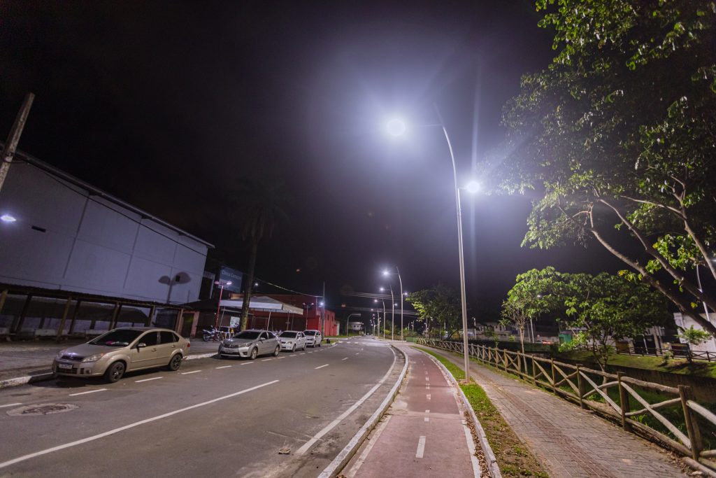Sesp conclui serviços de iluminação na Avenida Camaçari