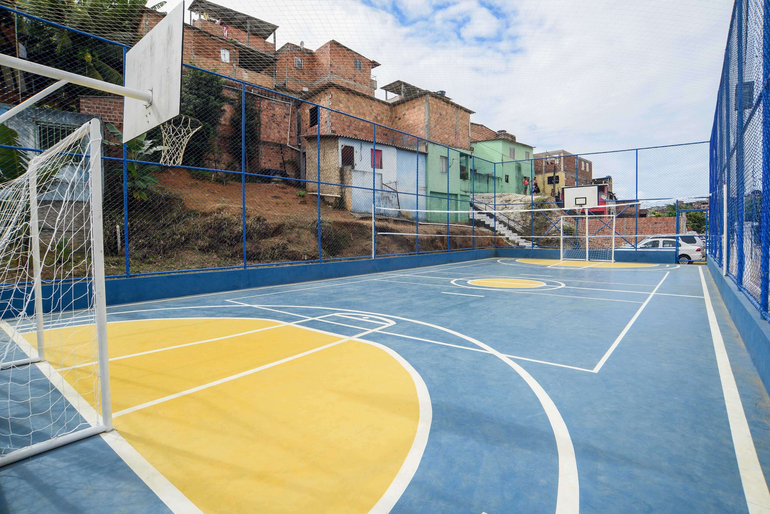 Morar Melhor entrega 100 casas reformadas em Pau da Lima