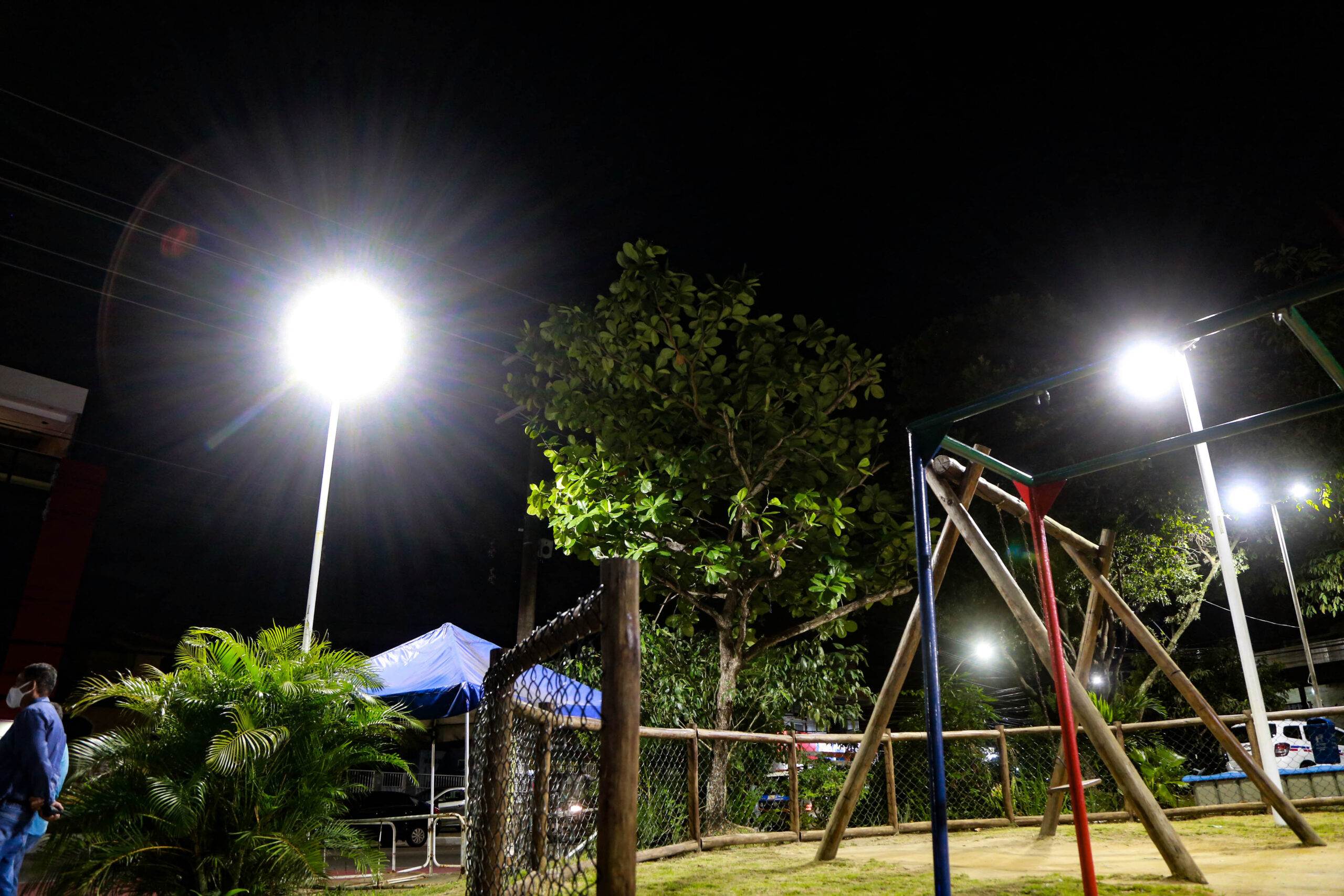 Iluminando Nosso bairro beneficia moradores de Mussurunga