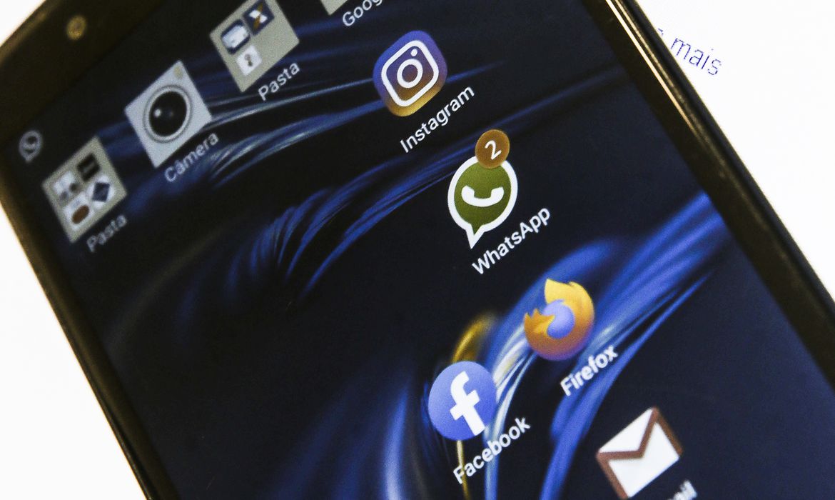 Vazar conversa no WhatsApp gera dever de indenizar, diz STJ