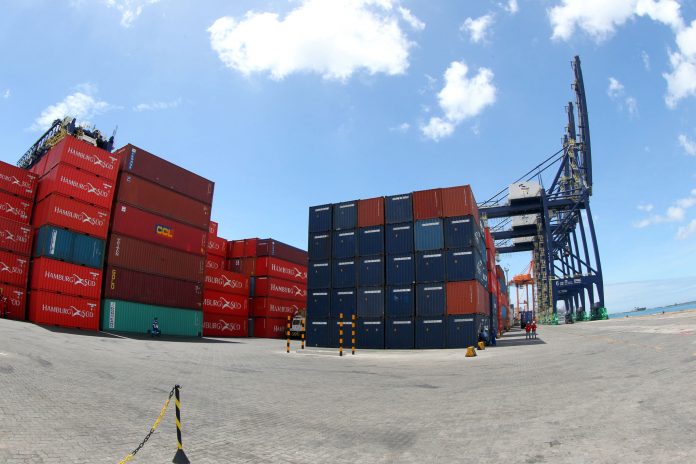 Exportações baianas alcançam R$ 946,3 milhões, maior valor do ano