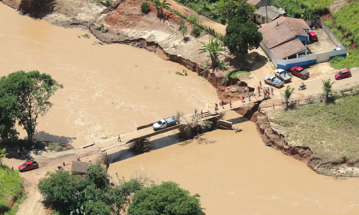 Sul da Bahia tem 4.500 desabrigados pelas chuvas