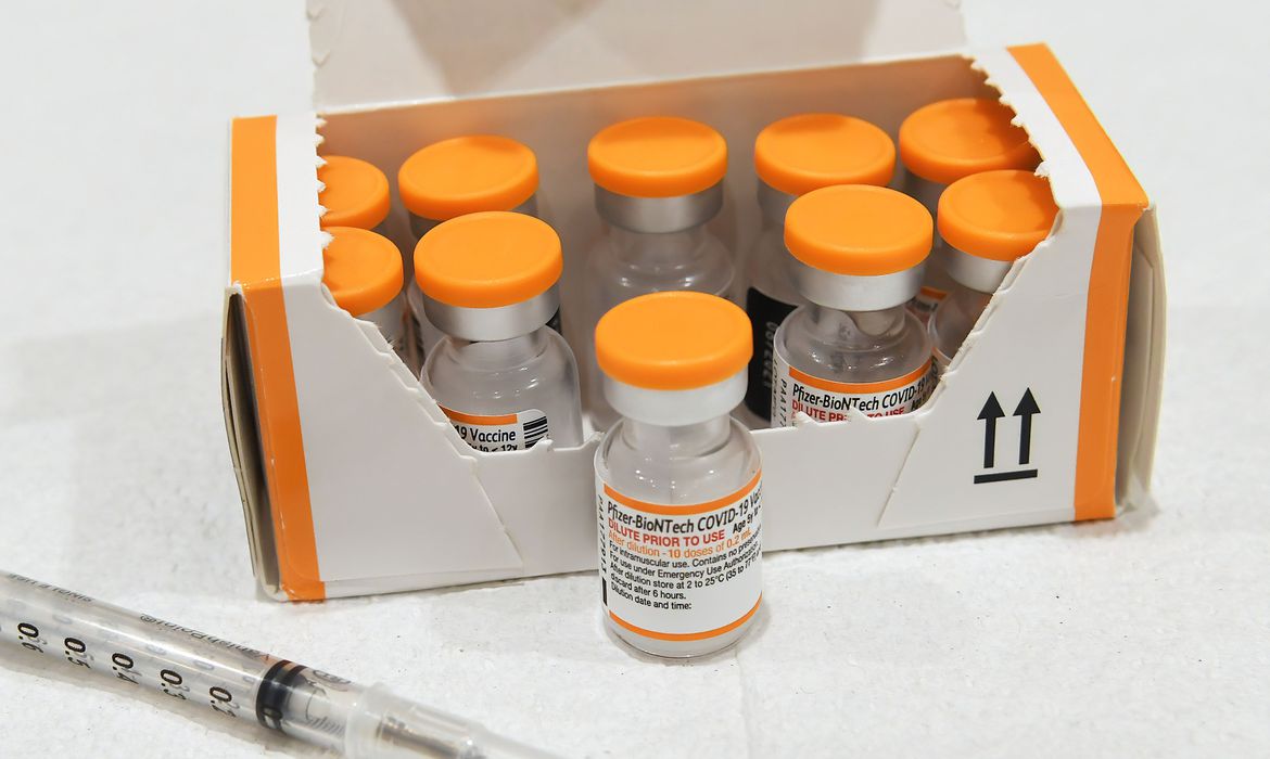 Pfizer antecipa 600 mil doses da vacina pediátrica contra a Covid