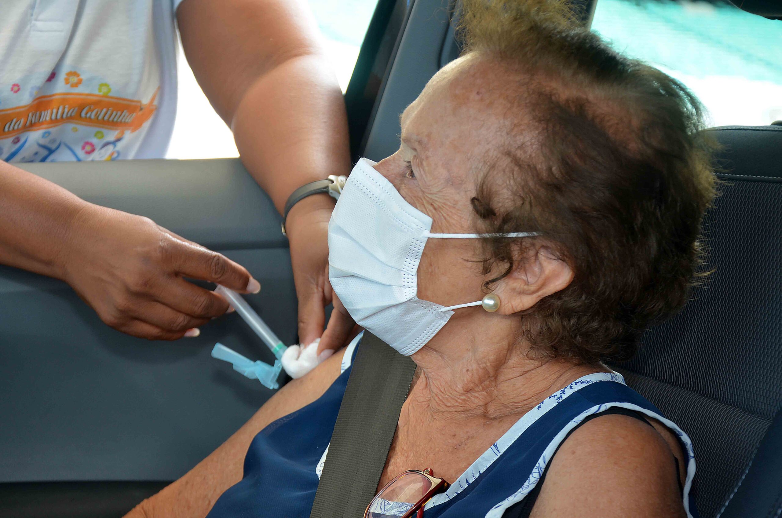 Salvador inicia vacinação contra a gripe e sarampo