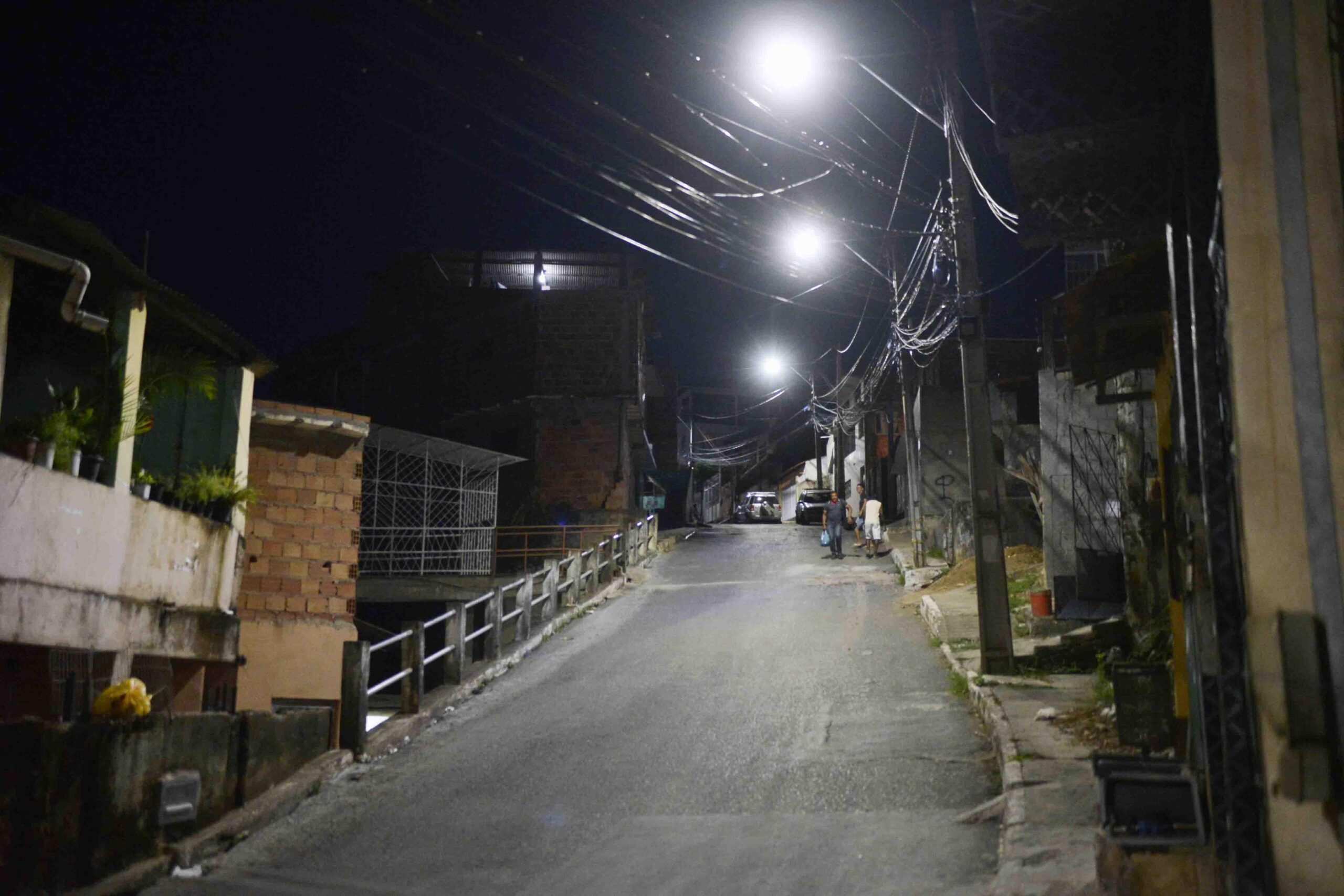 Iluminação pública em LED traz benefícios e segurança para cidadãos