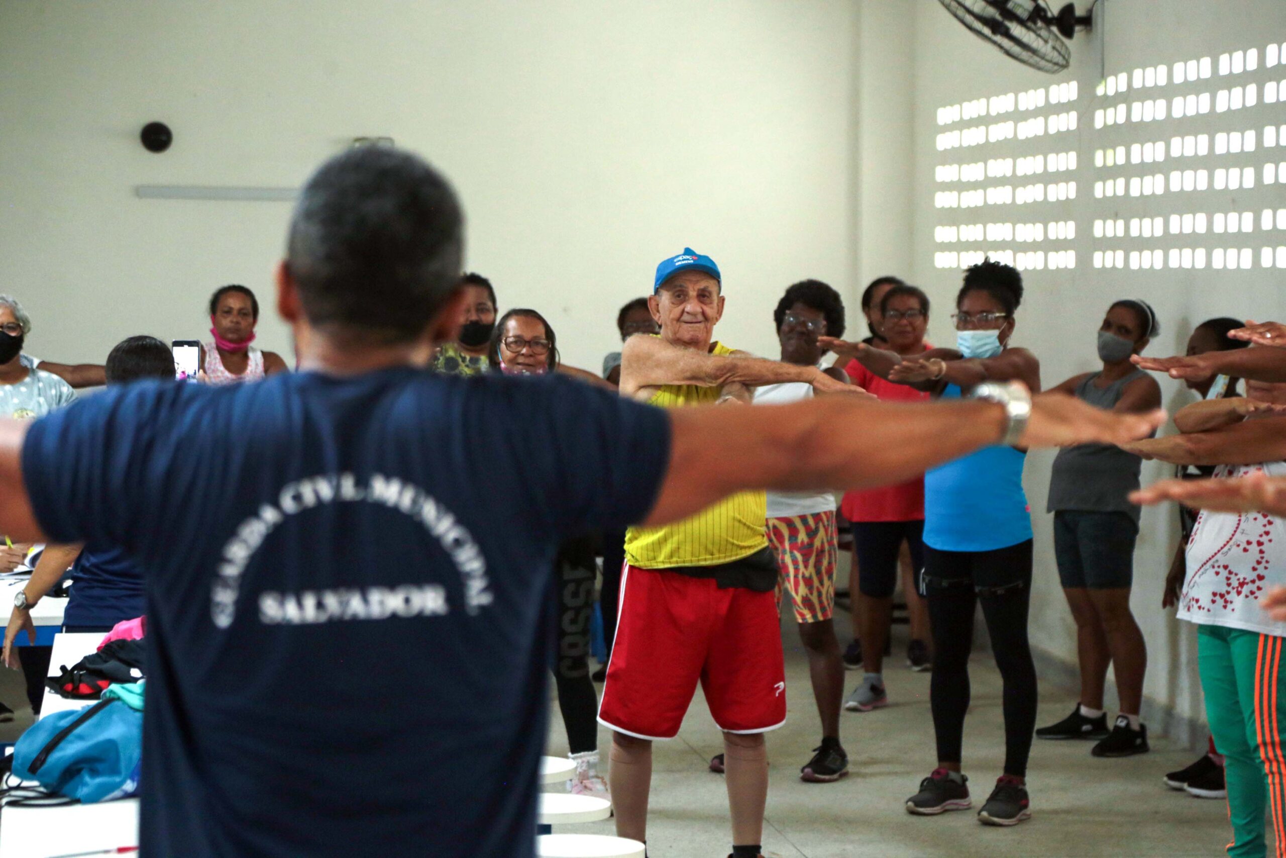 Projeto da Guarda Municipal promove atividades físicas com idosos de Salvador