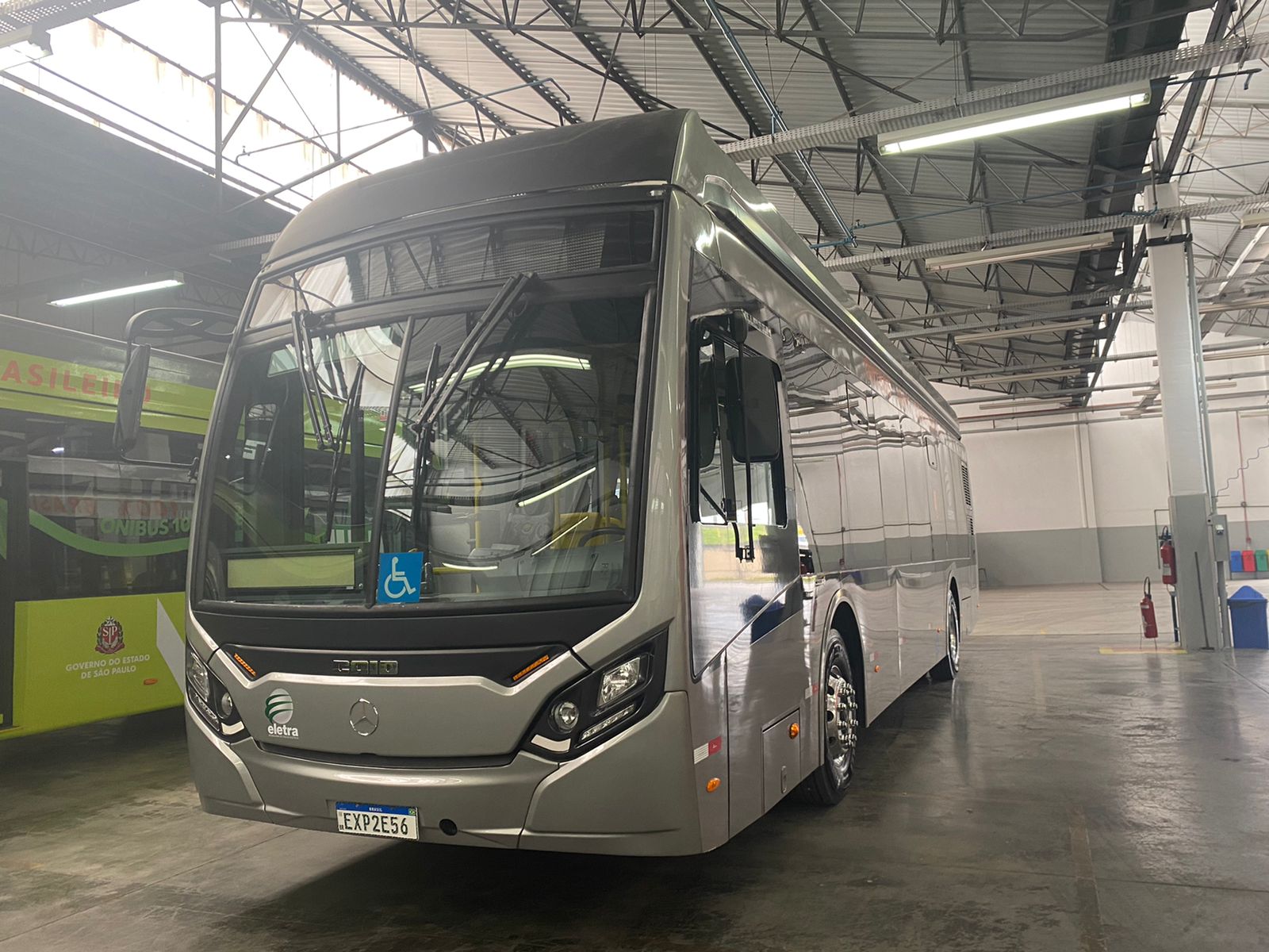 BTR de Salvador começa a operar em setembro com oito ônibus elétricos