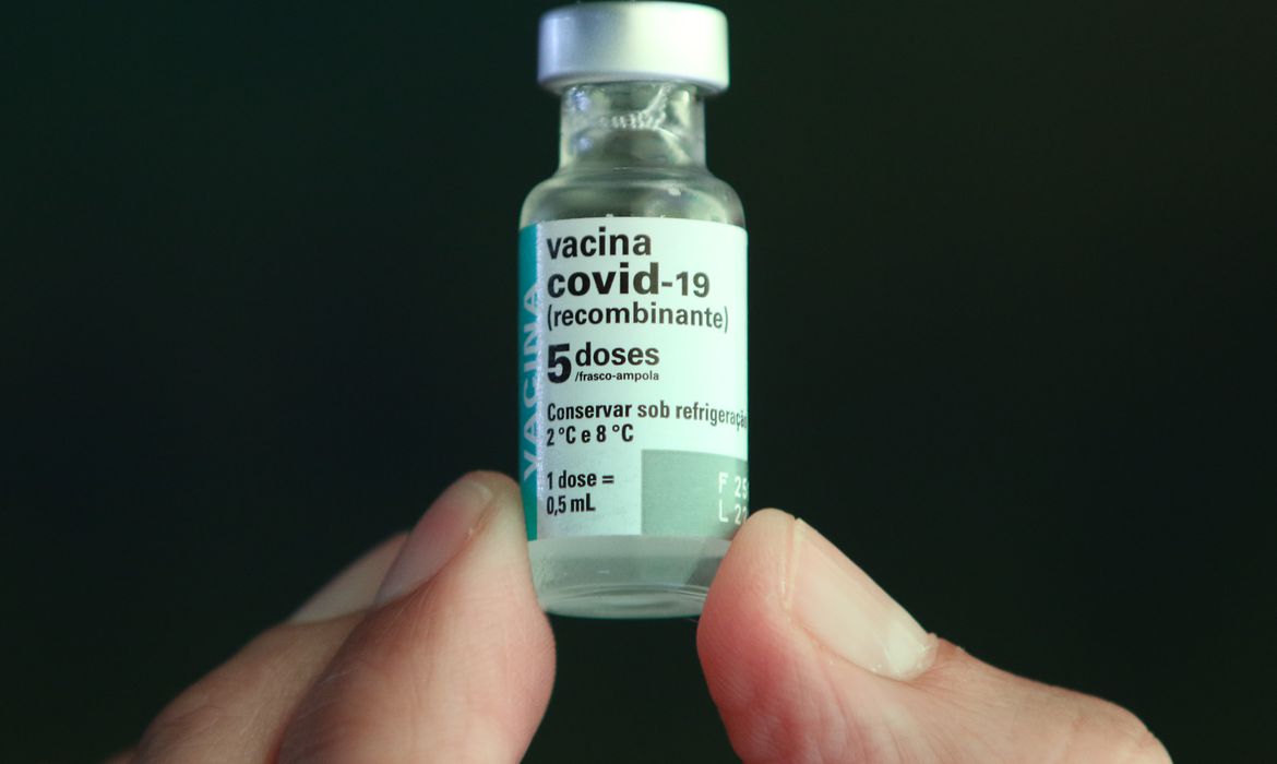 Estados Unidos recomendam vacina contra covid-19 para crianças a partir de 6 meses