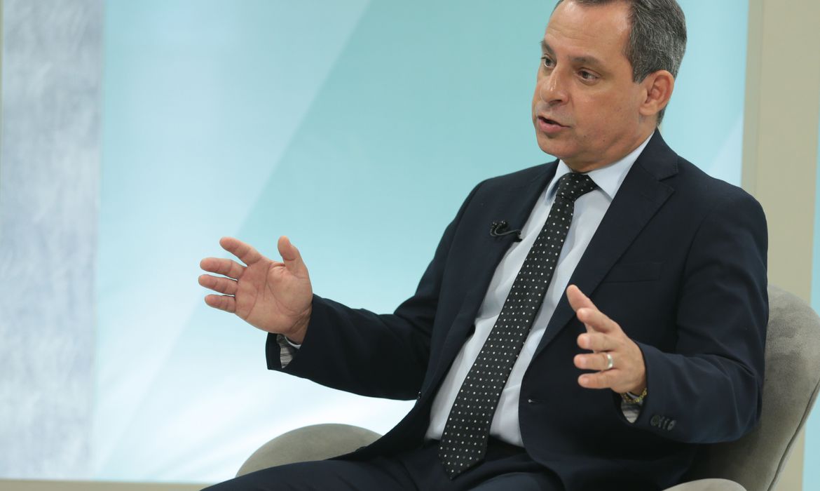 Após críticas de Bolsonaro e Lira, presidente da Petrobras renuncia
