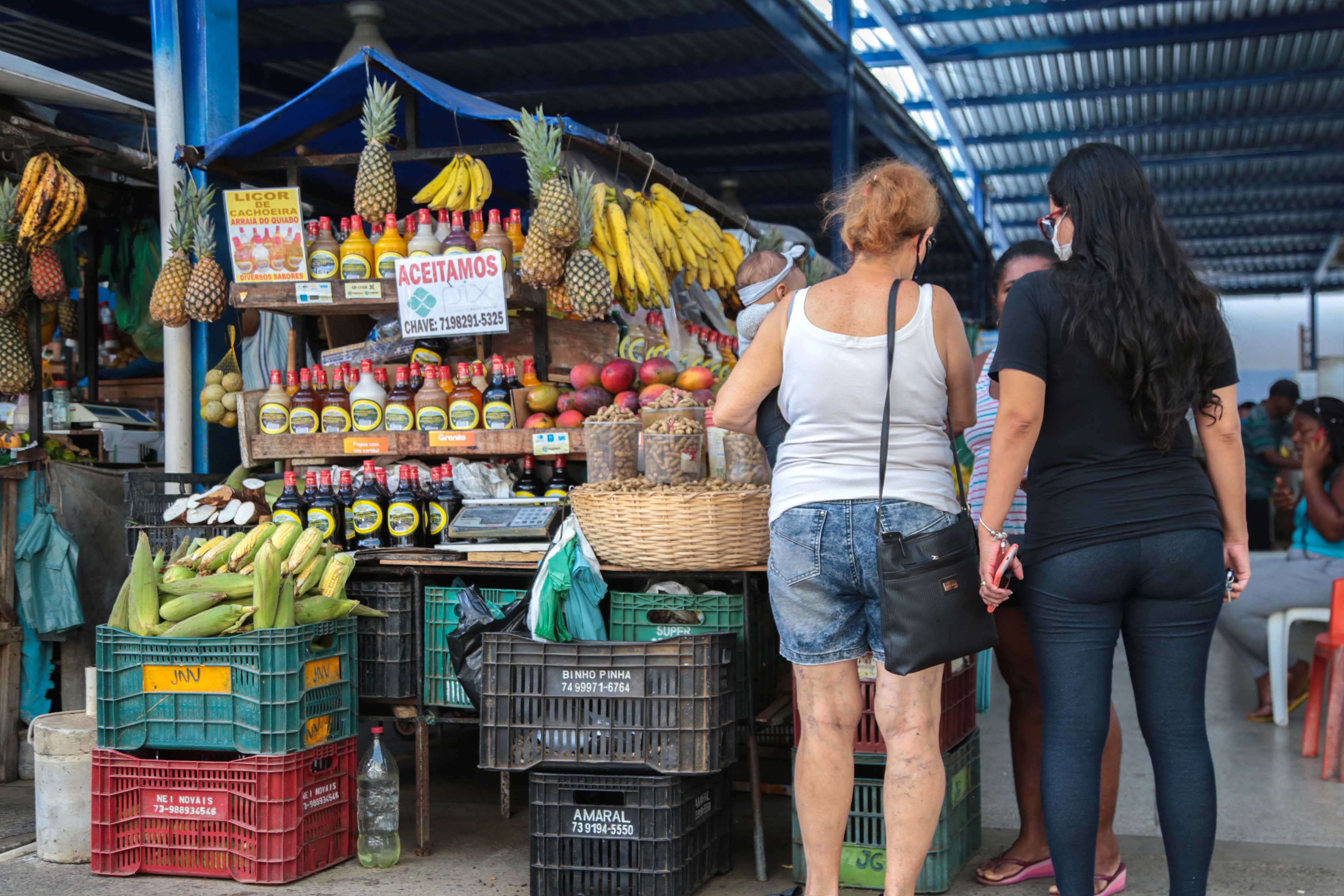 Procura por produtos juninos aquece comércio em feiras e mercados municipais