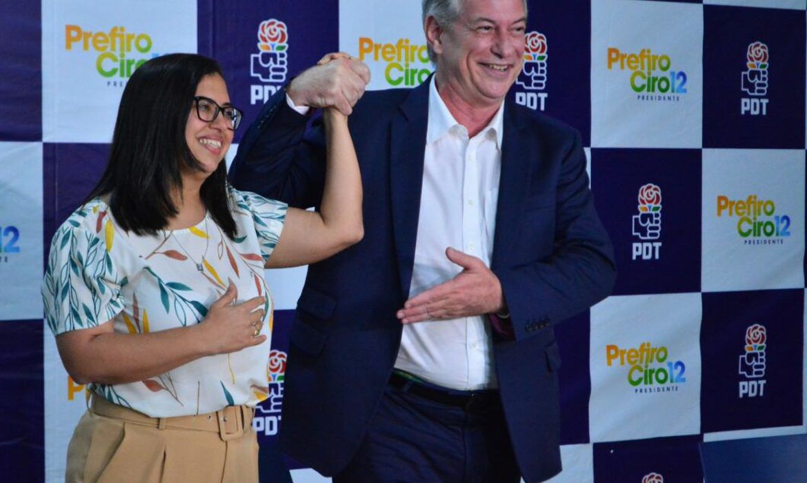 PDT escolhe Ana Paula Matos para ser vice na chapa de Ciro Gomes